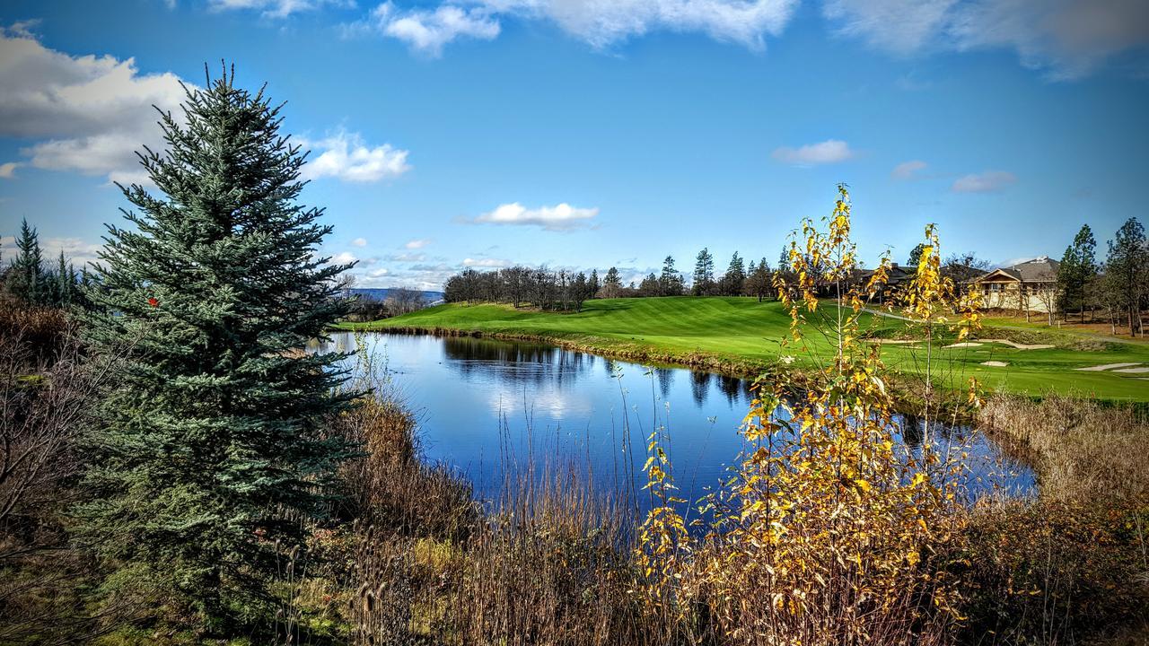 Resort At Eagle Point Golf Club Lodging Medford Exterior photo